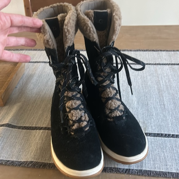 Ugg black suede lace-up boots - Picture 2 of 6